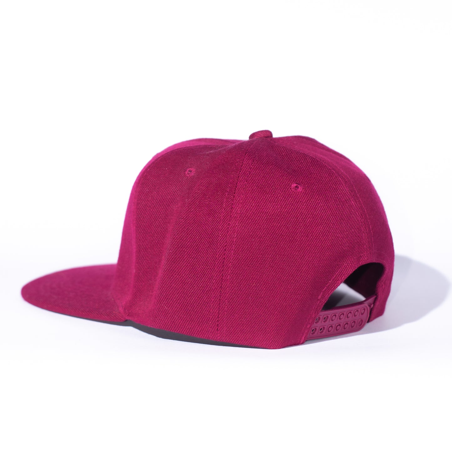 SNAPBACK ESTANDAR COLOR VINO TINTO